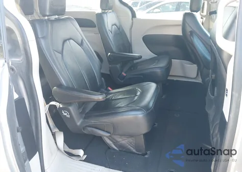 2017 Chrysler Pacifica Touring-L из США, поврежденный, VIN 2C4RC1BG9HR523890